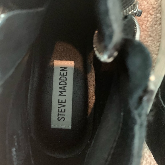 booties - Picture 3 of 3